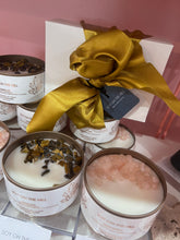 Load image into Gallery viewer, TRAVELLING Crystal candle