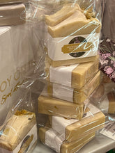 Load image into Gallery viewer, BOTANICAL SOAP