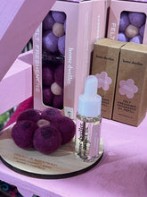 Load image into Gallery viewer, FELT FRESHENERS - AMBER + LAVENDER
