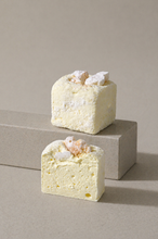 Load image into Gallery viewer, Lemon Meringue Pie Marshmallows
