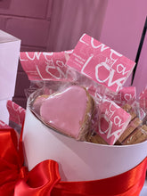 Load image into Gallery viewer, Heart shaped vanilla biscuits
