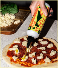 Load image into Gallery viewer, PIZZA OIL "MS. OLIO" CHILLI, OREGANO + GARLIC

